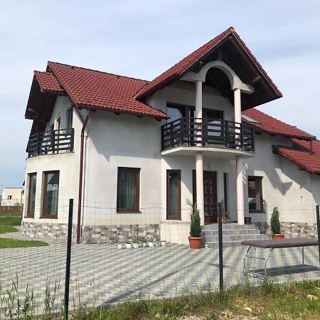 Hostal Casa Magnolia Beclean  Exterior foto