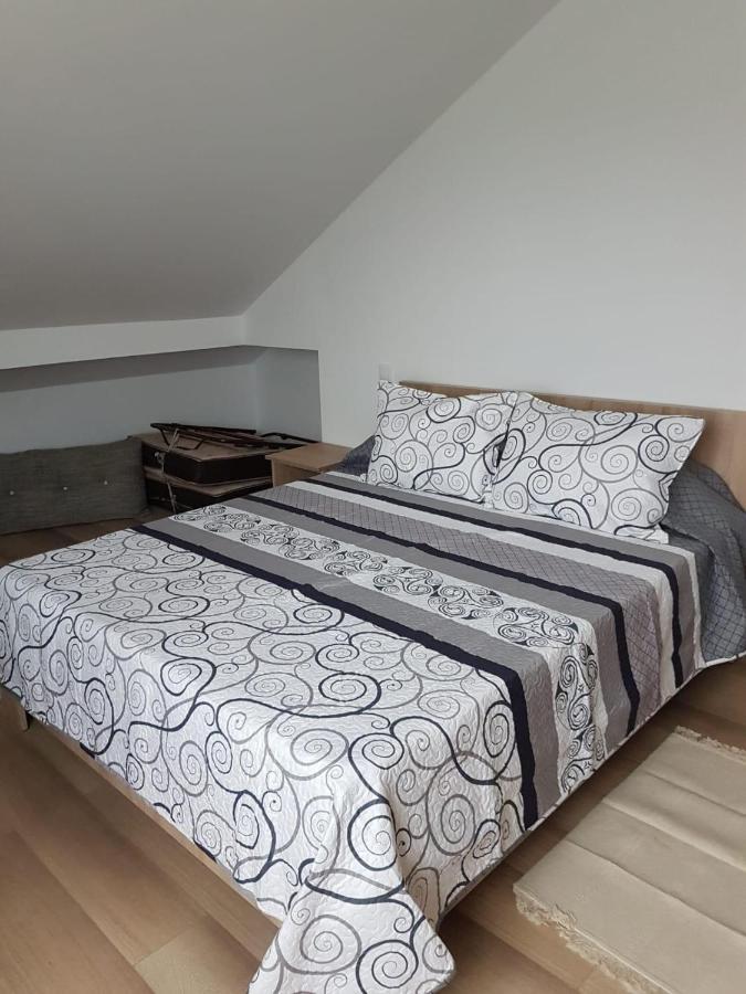 Hostal Casa Magnolia Beclean  Exterior foto